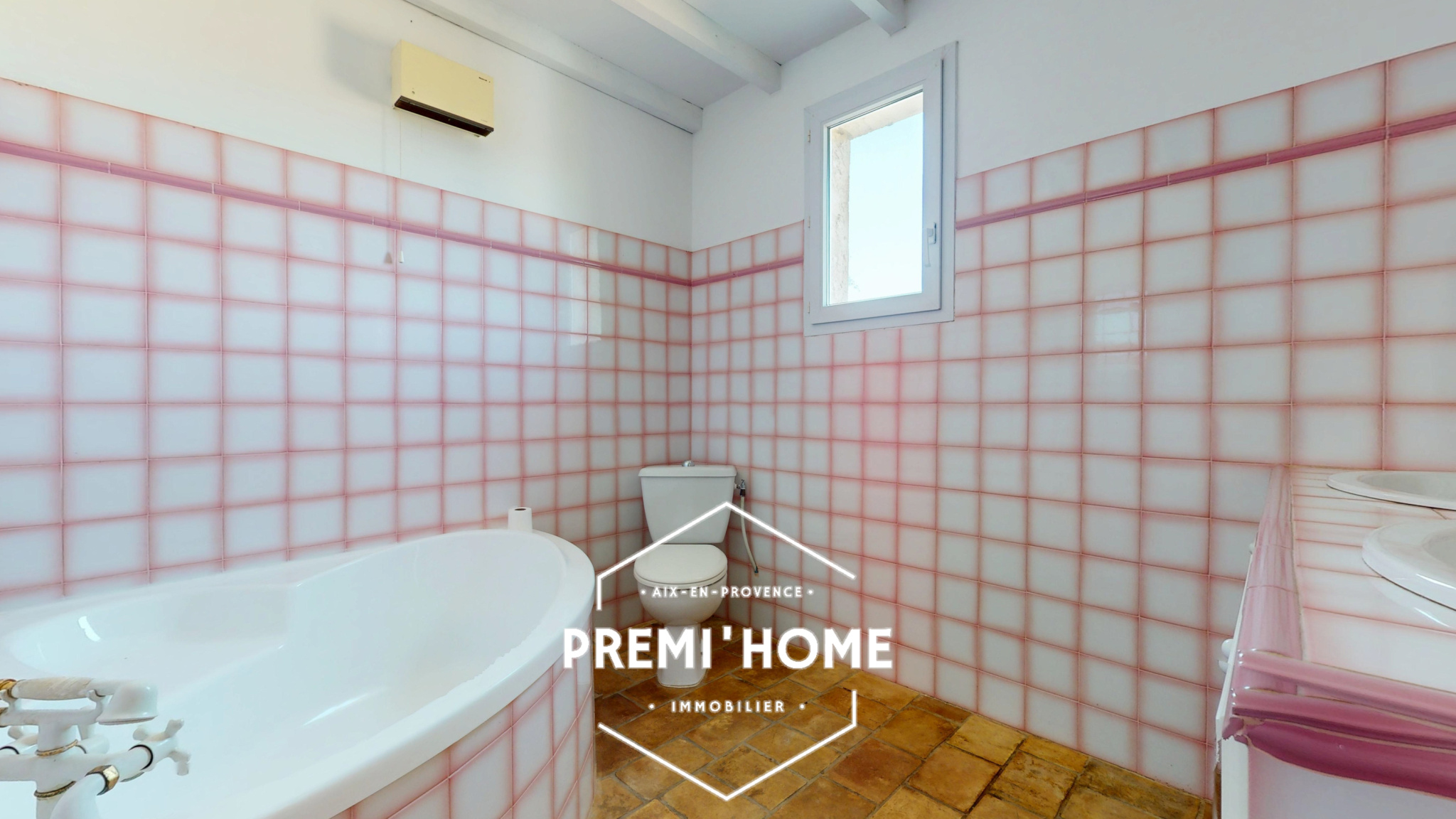 MAISON T5 + APPARTEMENT T2 AVEC PISCINE AUREILLE ALPILLES - Premi'home Agence immobilière Aix En Provence