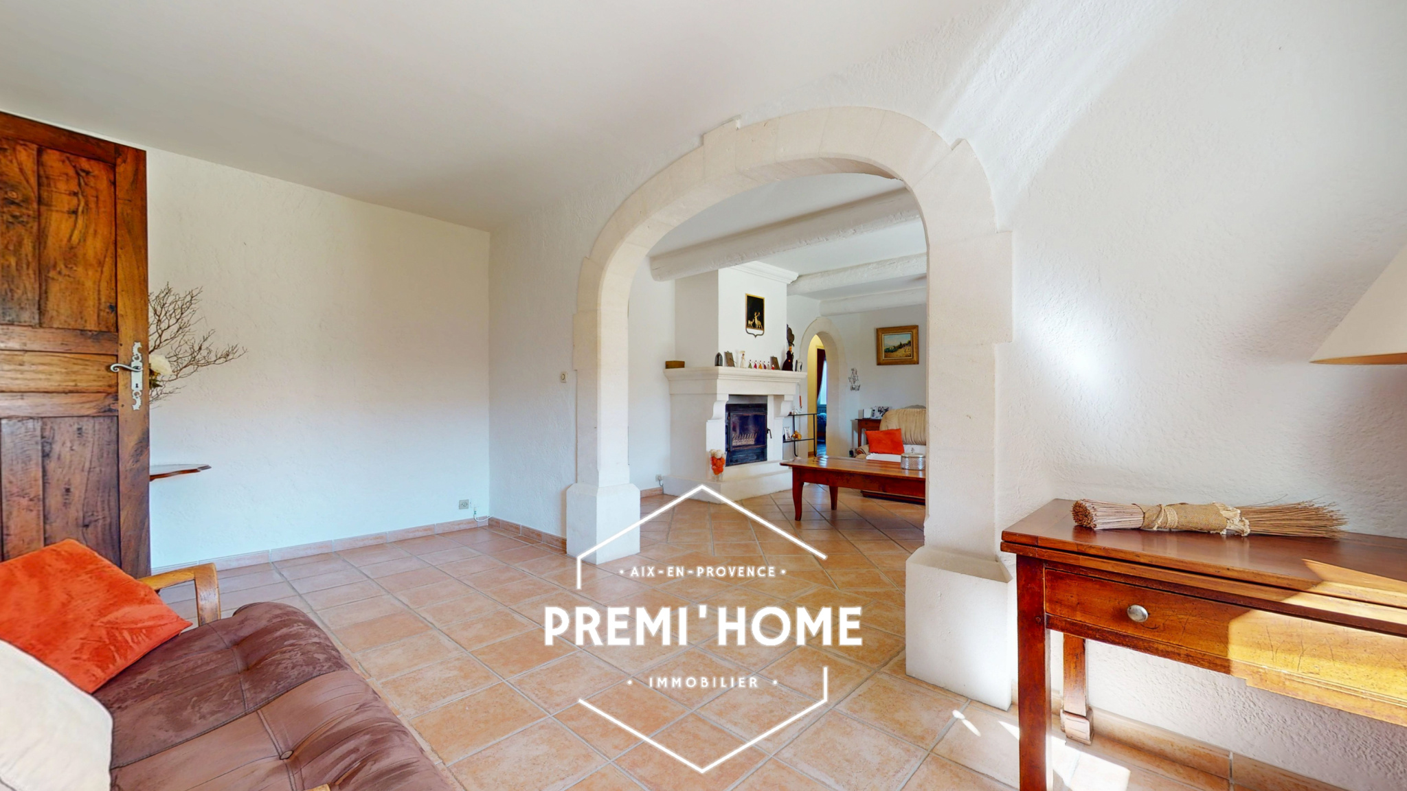 MAISON T5 + APPARTEMENT T2 AVEC PISCINE AUREILLE ALPILLES - Premi'home Agence immobilière Aix En Provence