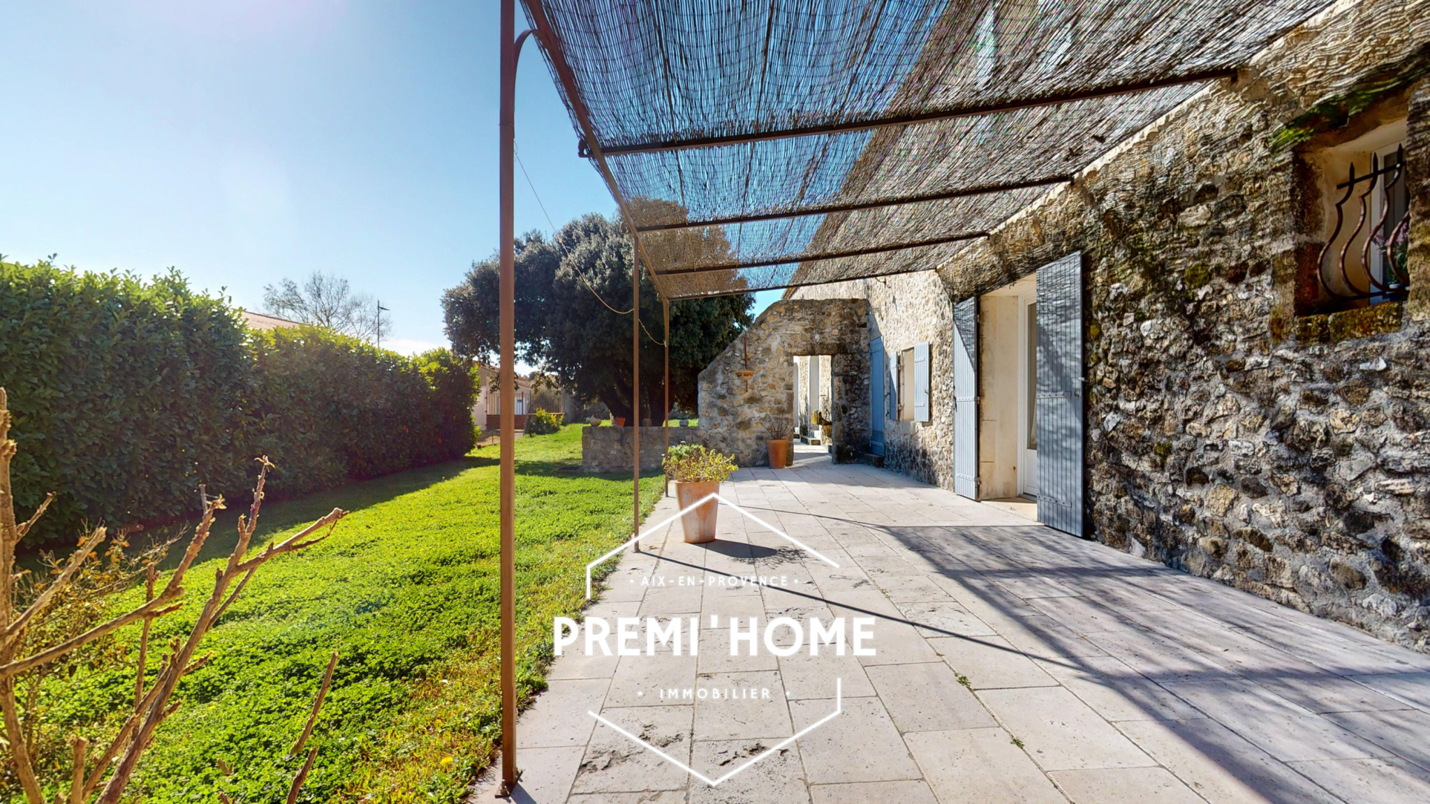 MAISON T5 + APPARTEMENT T2 AVEC PISCINE AUREILLE ALPILLES - Premi'home Agence immobilière Aix En Provence