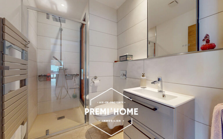 MAISON RECENTE AVEC PISCINE SAINT MARC JAUMEGARDE - Premi'home Agence immobilière Aix En Provence