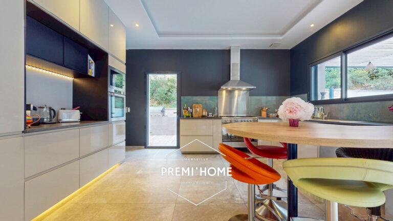 MAISON RECENTE AVEC PISCINE SAINT MARC JAUMEGARDE - Premi'home Agence immobilière Aix En Provence