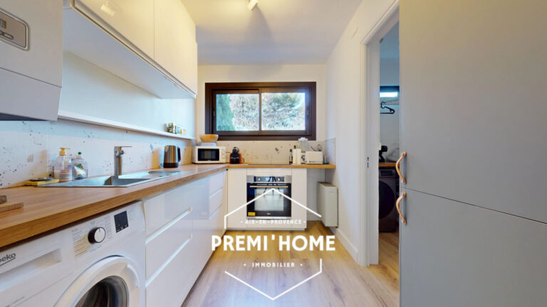 A VENDRE T2/3 RENOVE TOUR D&rsquo;AYGUOSI AIX EN PROVENCE - Premi'home Agence immobilière Aix En Provence