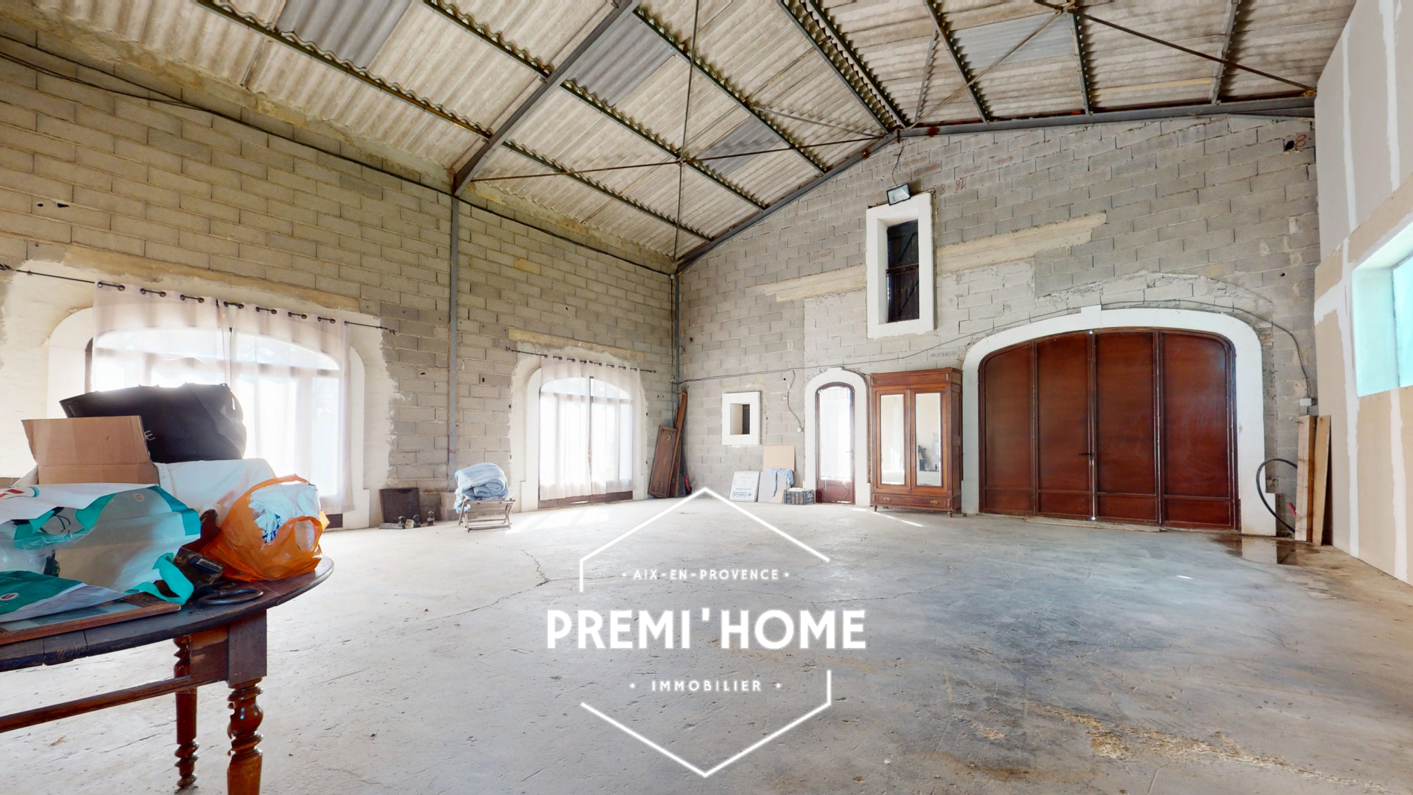 MAISON T5 + APPARTEMENT T2 AVEC PISCINE AUREILLE ALPILLES - Premi'home Agence immobilière Aix En Provence