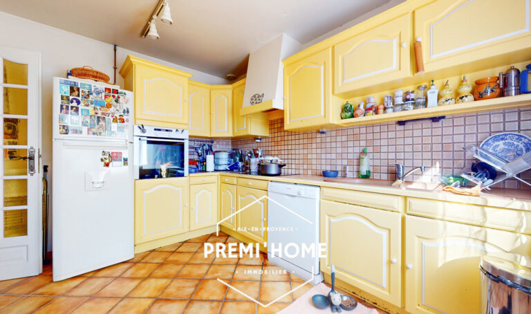 MAISON T4 AVEC PISCINE SAINT REMY DE PROVENCE - Premi'home Agence immobilière Aix En Provence