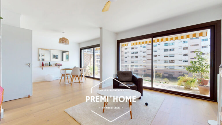 A VENDRE T2/3 RENOVE TOUR D&rsquo;AYGUOSI AIX EN PROVENCE - Premi'home Agence immobilière Aix En Provence