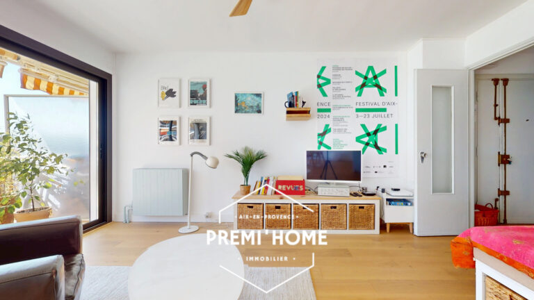 A VENDRE T2/3 RENOVE TOUR D&rsquo;AYGUOSI AIX EN PROVENCE - Premi'home Agence immobilière Aix En Provence