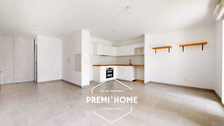 T3 RECENT AVEC TERRASSE ET BOX AIX EN PROVENCE ST MITRE - Premi'home Agence immobilière Aix En Provence