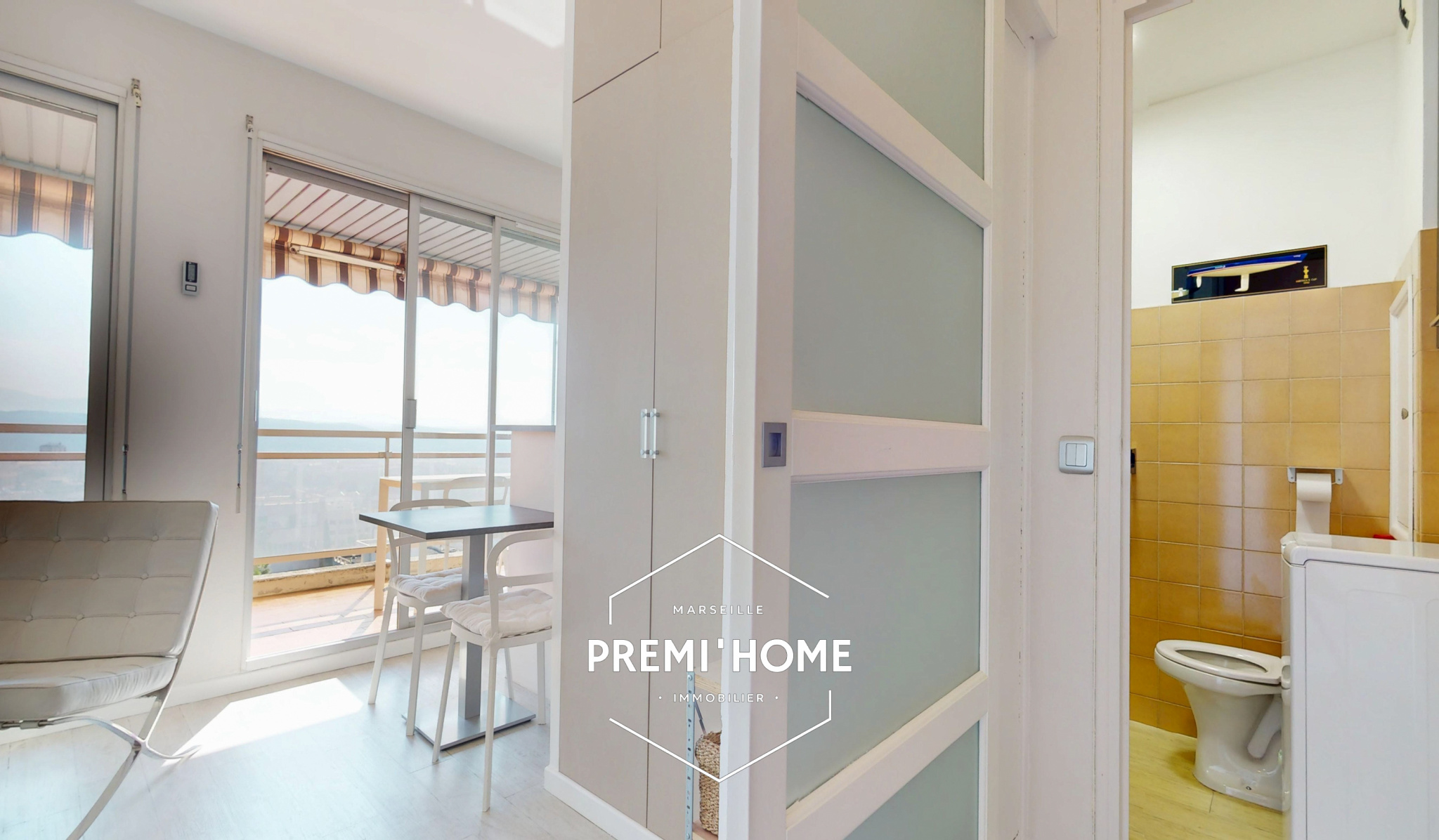 STUDIO DERNIER ETAGE QUARTIER AXIUM - Premi'home Agence immobilière Aix En Provence