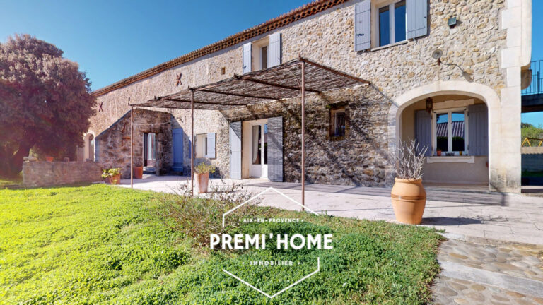 MAISON T5 + APPARTEMENT T2 AVEC PISCINE AUREILLE ALPILLES - Premi'home Agence immobilière Aix En Provence