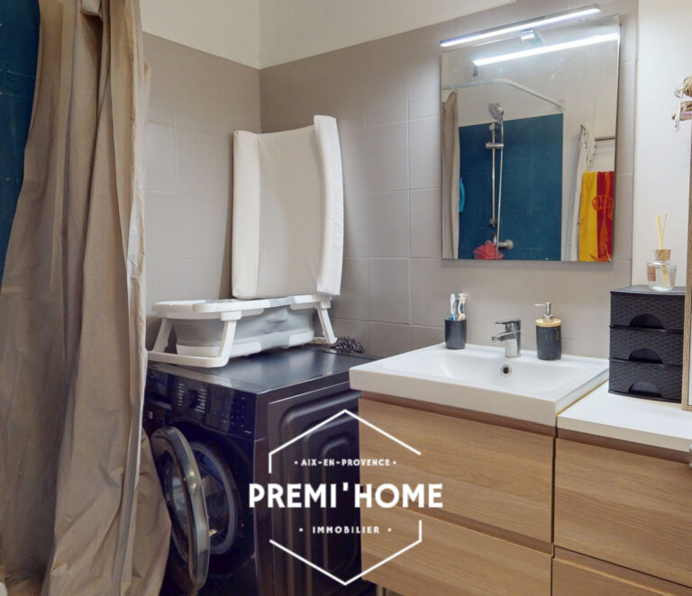 T2 AVEC TERRASSE ET GARAGE A ISTRES - Premi'home Agence immobilière Aix En Provence