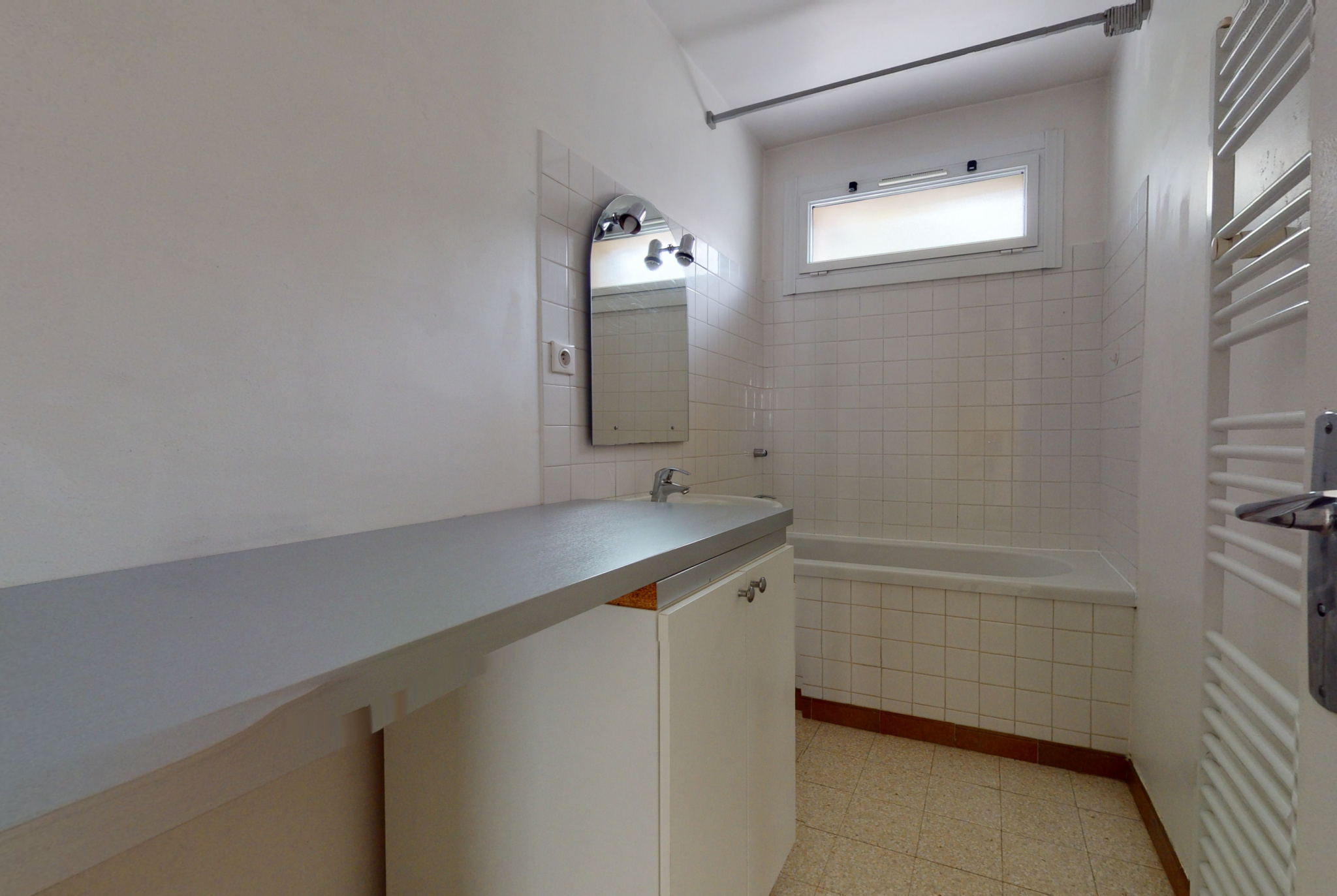 A VENDRE T3 QUARTIER SOLARI A AIX EN PROVENCE - Premi'home Agence immobilière Aix En Provence