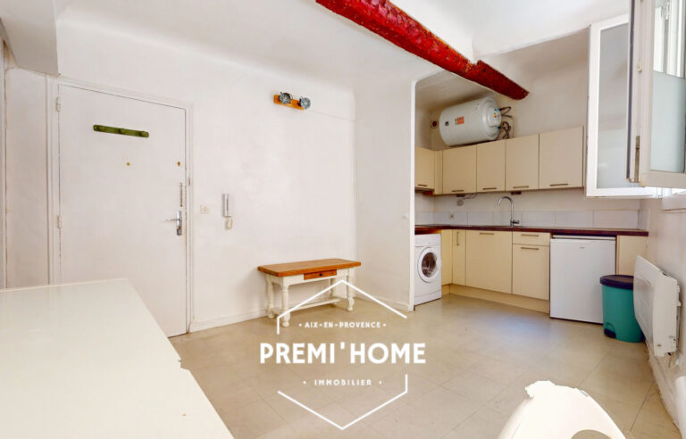 T2 CENTRE VILLE HISTORIQUE AIX A VENDRE - Premi'home Agence immobilière Aix En Provence