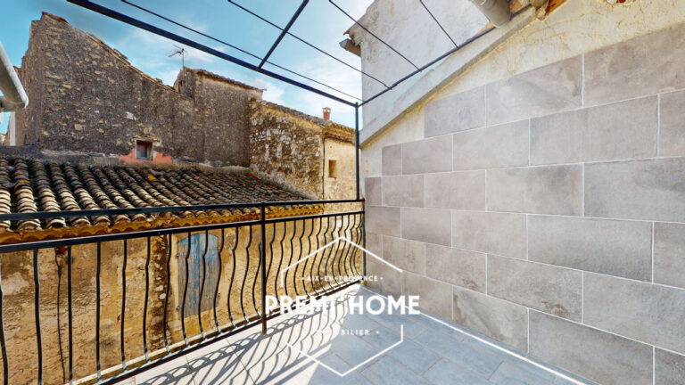 Maison de village T5 d&rsquo;env. 110 m2 avec terrasses Aureille - Premi'home Agence immobilière Aix En Provence