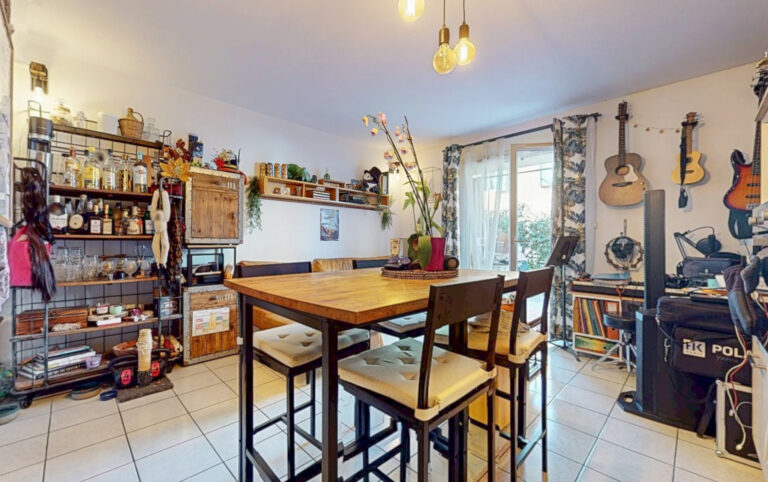 T2 AVEC JARDIN LUYNES A VENDRE - Premi'home Agence immobilière Aix En Provence