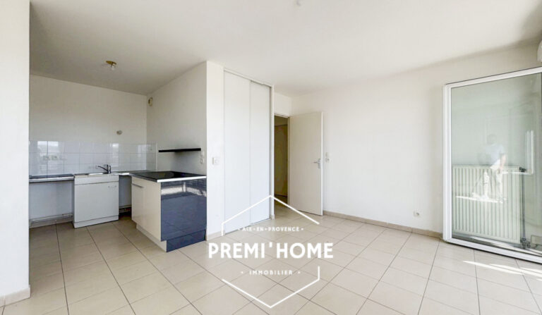 T2 VUE MER MARSEILLE QUARTIER JOLIETTE - Premi'home Agence immobilière Aix En Provence