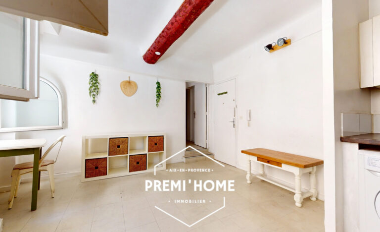 T2 CENTRE VILLE HISTORIQUE AIX A VENDRE - Premi'home Agence immobilière Aix En Provence