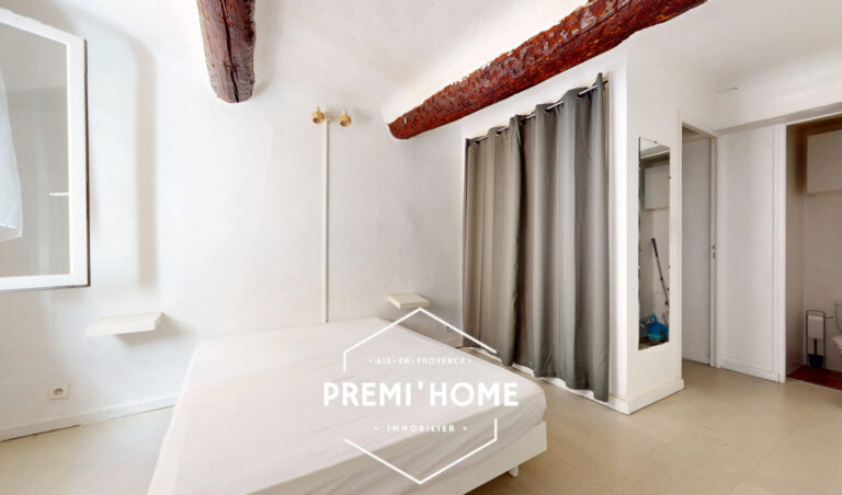 T2 CENTRE VILLE HISTORIQUE AIX A VENDRE - Premi'home Agence immobilière Aix En Provence
