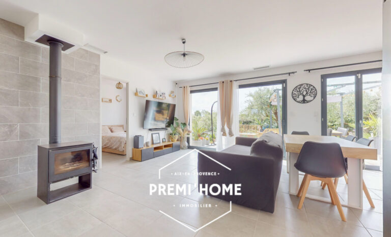 A VENDRE MAISON RÉCENTE 3 CHAMBRES PISCINE A COTIGNAC - Premi'home Agence immobilière Aix En Provence