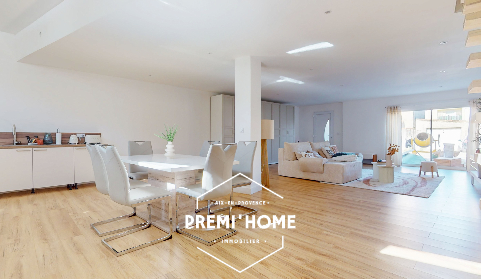 A VENDRE MAISON RECENTE CHATEAURENARD - Premi'home Agence immobilière Aix En Provence