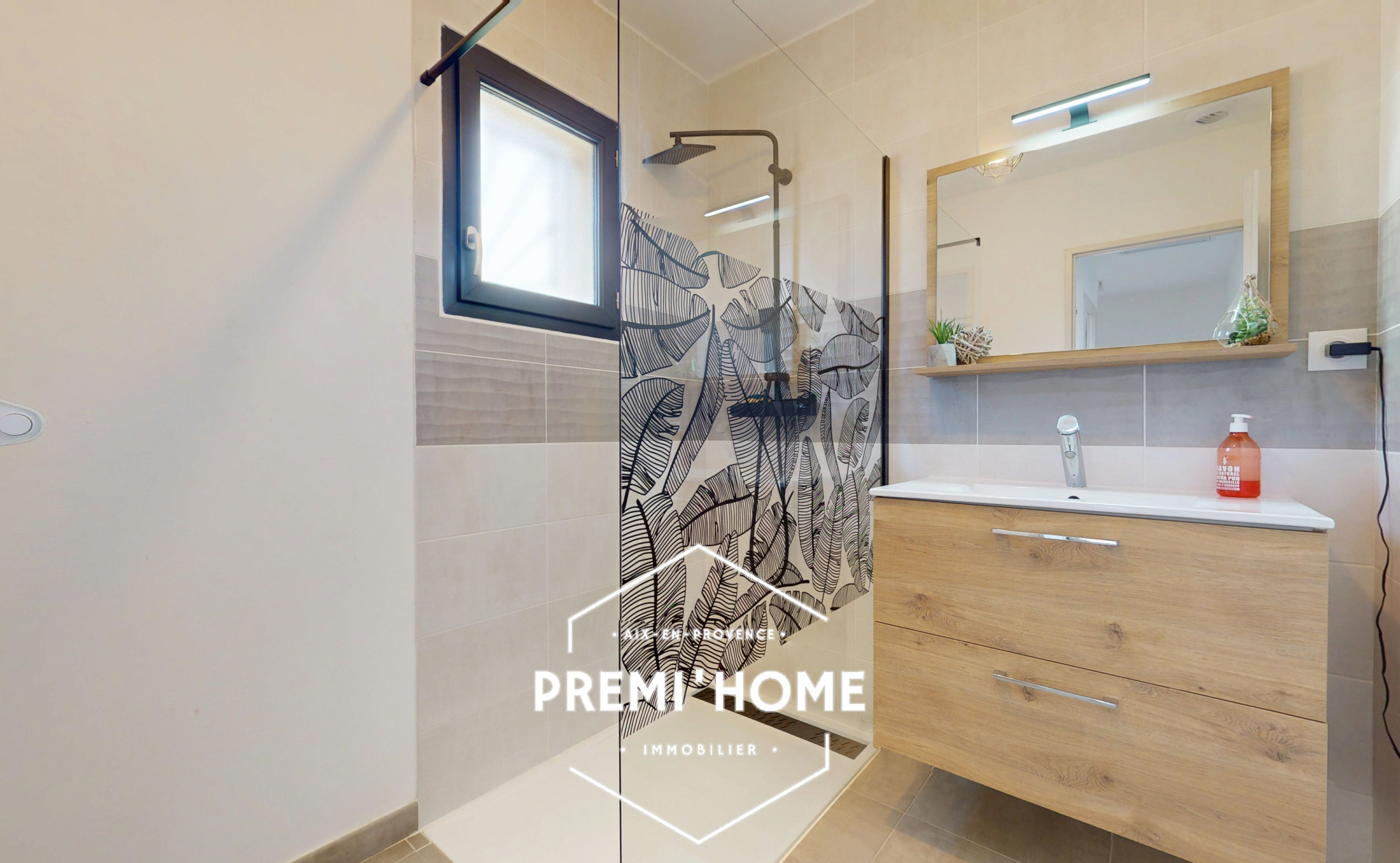 A VENDRE MAISON RÉCENTE 3 CHAMBRES PISCINE A COTIGNAC - Premi'home Agence immobilière Aix En Provence