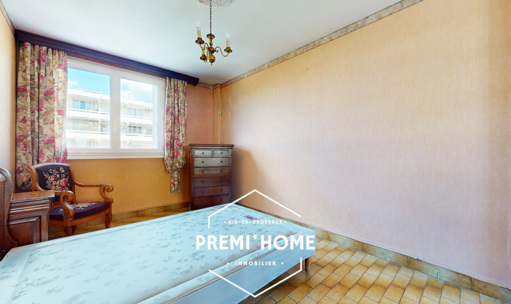 A VENDRE T3/4 ENCAGNANE - Premi'home Agence immobilière Aix En Provence