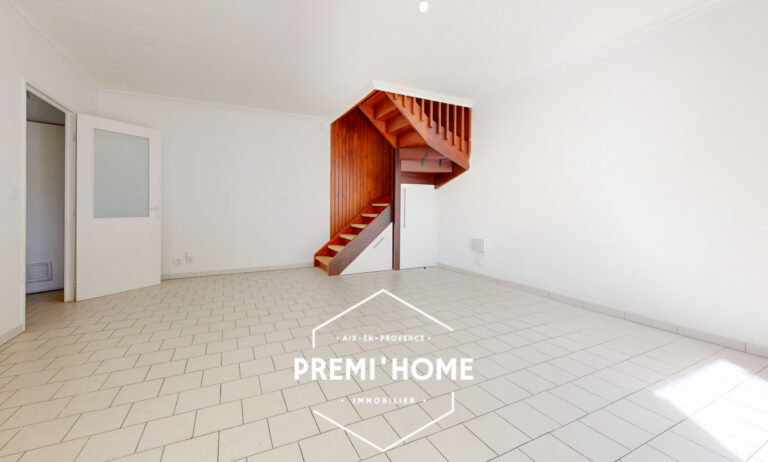 A VENDRE T3 EN DUPLEX AVEC JARDIN AIX OUEST - Premi'home Agence immobilière Aix En Provence