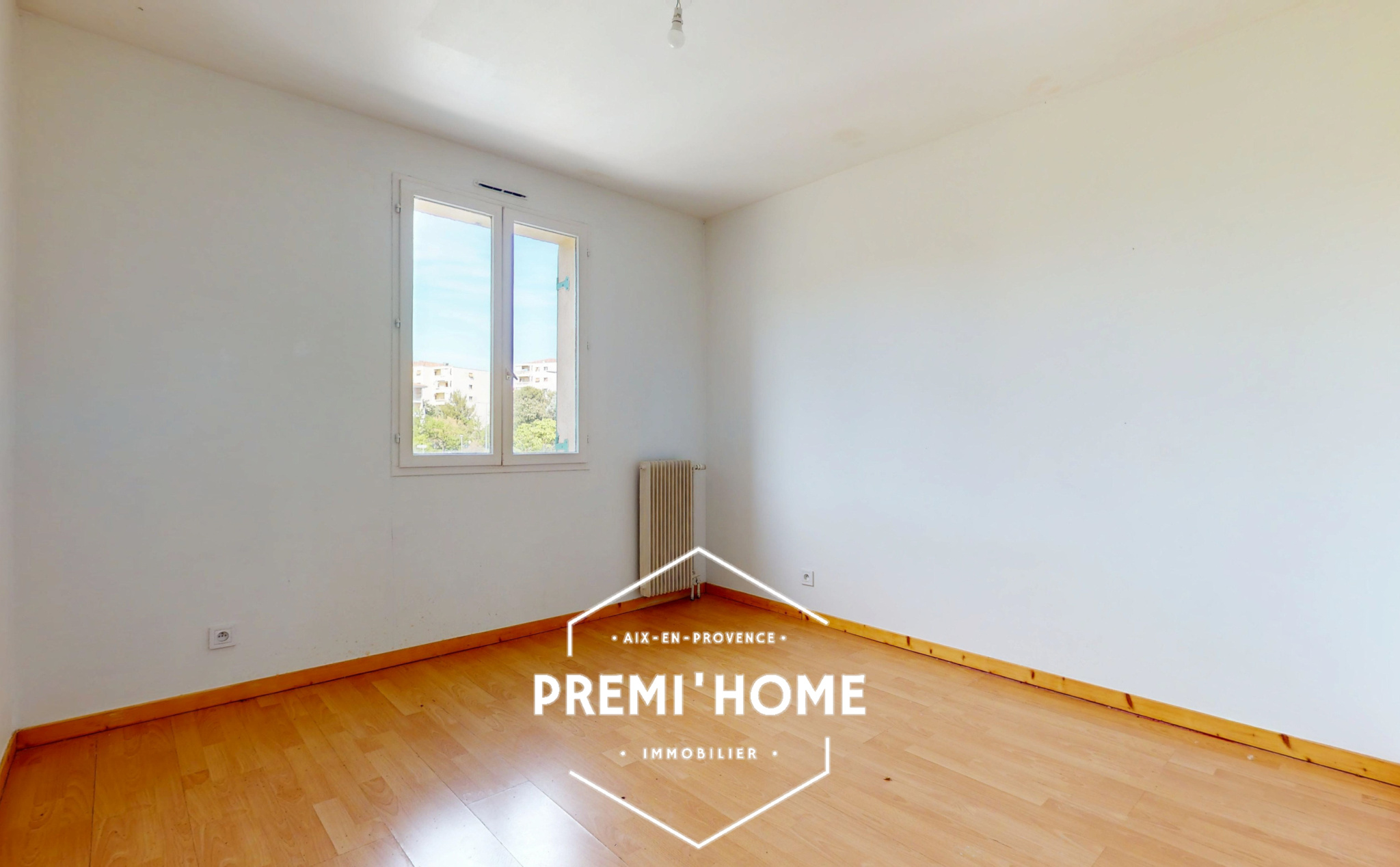 A VENDRE T3 EN DUPLEX AVEC JARDIN AIX OUEST - Premi'home Agence immobilière Aix En Provence