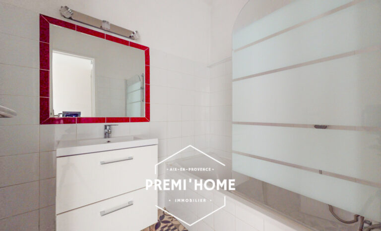 A VEDRE T3 ASCENSEUR ROI RENE AIX EN PROVENCE - Premi'home Agence immobilière Aix En Provence
