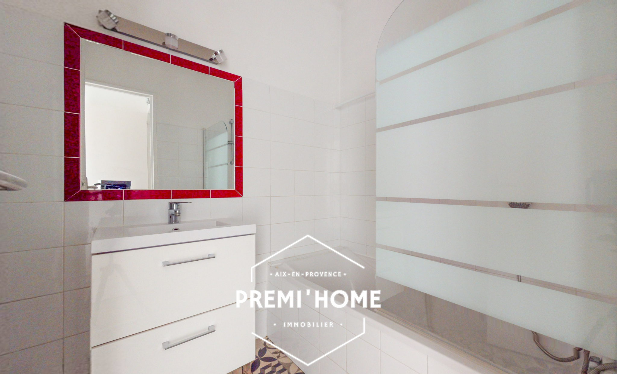A VEDRE T3 ASCENSEUR ROI RENE AIX EN PROVENCE - Premi'home Agence immobilière Aix En Provence