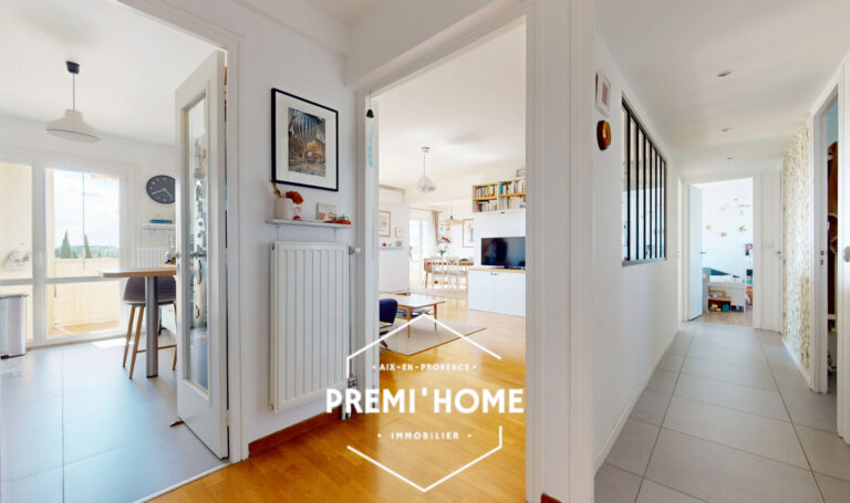 A VENDRE T3/4 RENOVE DERNIER ETAGE PIGONNET AIX EN PROVENCE - Premi'home Agence immobilière Aix En Provence