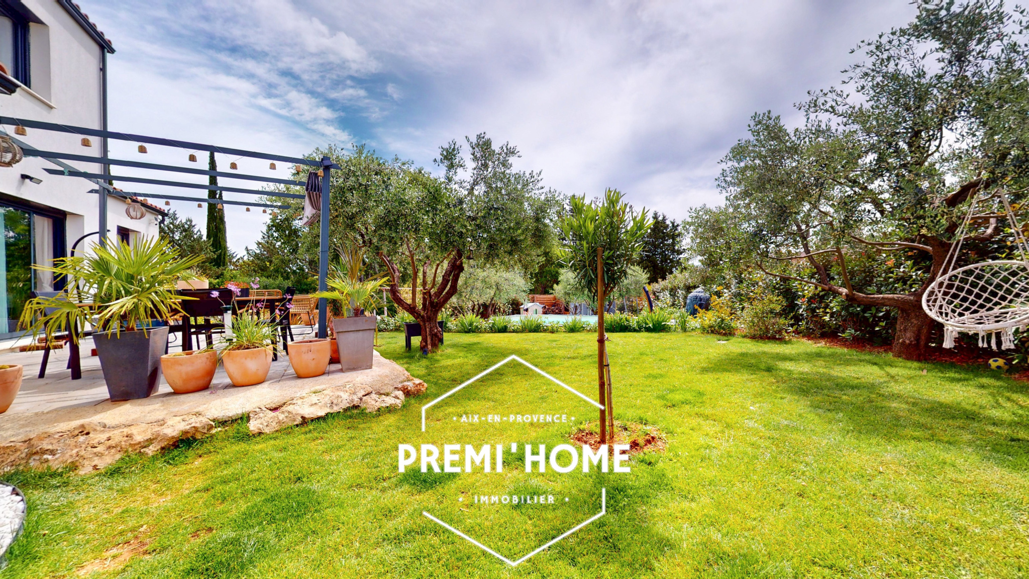 A VENDRE MAISON RÉCENTE 3 CHAMBRES PISCINE A COTIGNAC - Premi'home Agence immobilière Aix En Provence