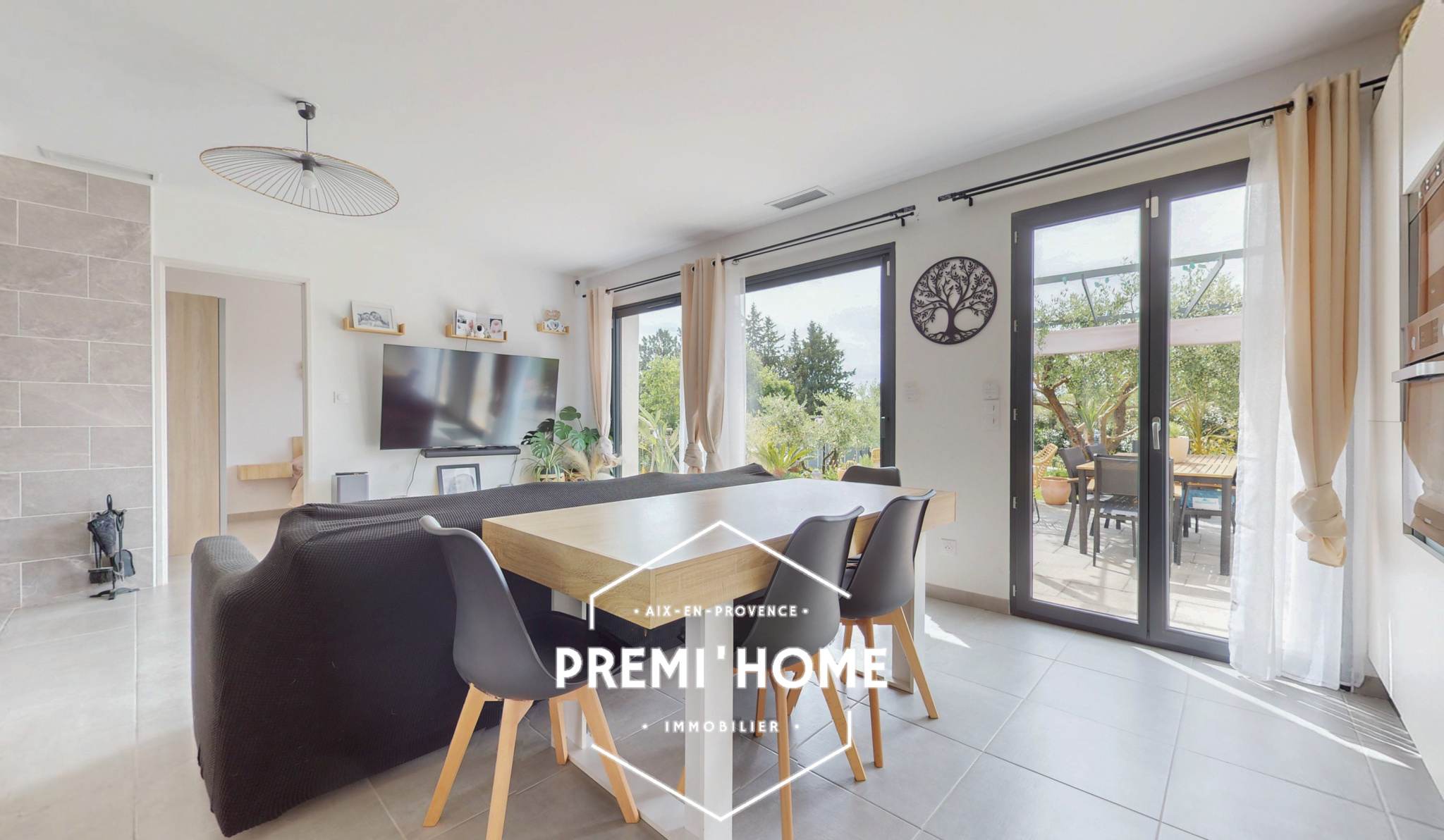 A VENDRE MAISON RÉCENTE 3 CHAMBRES PISCINE A COTIGNAC - Premi'home Agence immobilière Aix En Provence