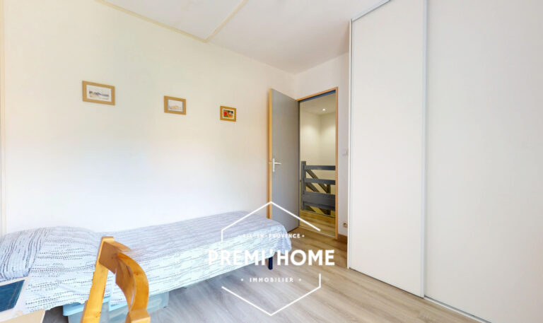 A VENDRE MAISON 4 CHAMBRES ET GARAGE JOUQUES - Premi'home Agence immobilière Aix En Provence