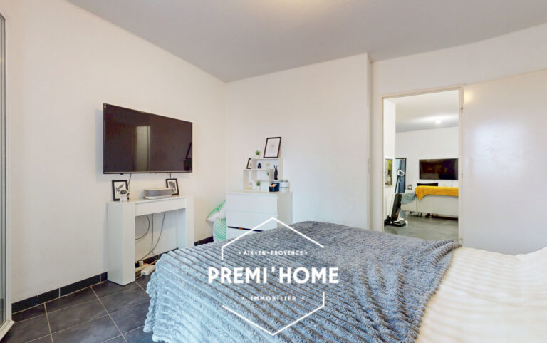 A VENDRE T2 AVEC TERRASSE 13003 MARSEILLE - Premi'home Agence immobilière Aix En Provence