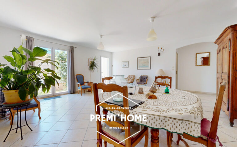 MAISON T3 ENV. 88 M2 AVEC COUR ET TERRASSE AUREILLE - Premi'home Agence immobilière Aix En Provence
