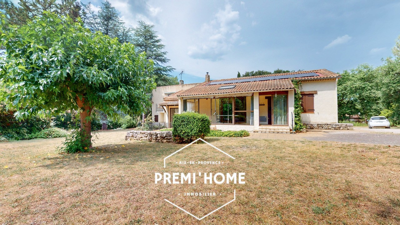 Rians, charmante villa avec beaucoup de potentiel au coeur de - Premi'home Agence immobilière Aix En Provence