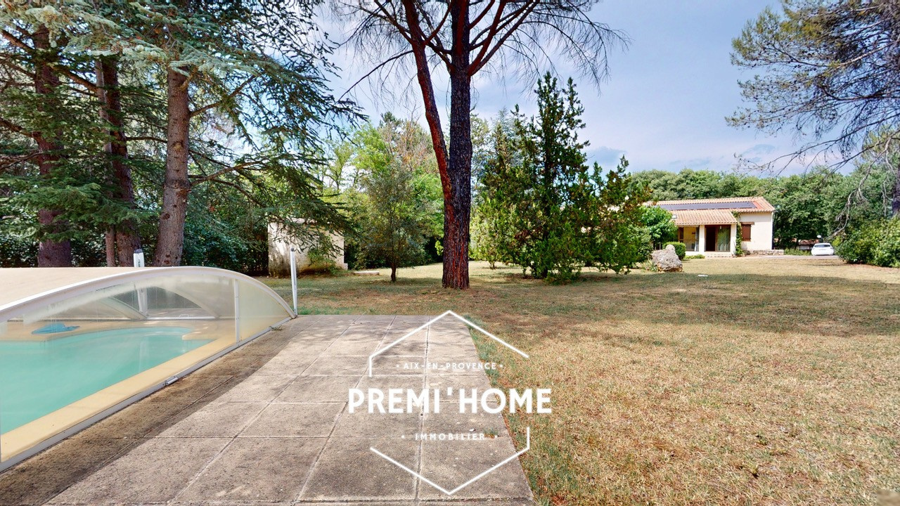 Rians, charmante villa avec beaucoup de potentiel au coeur de - Premi'home Agence immobilière Aix En Provence