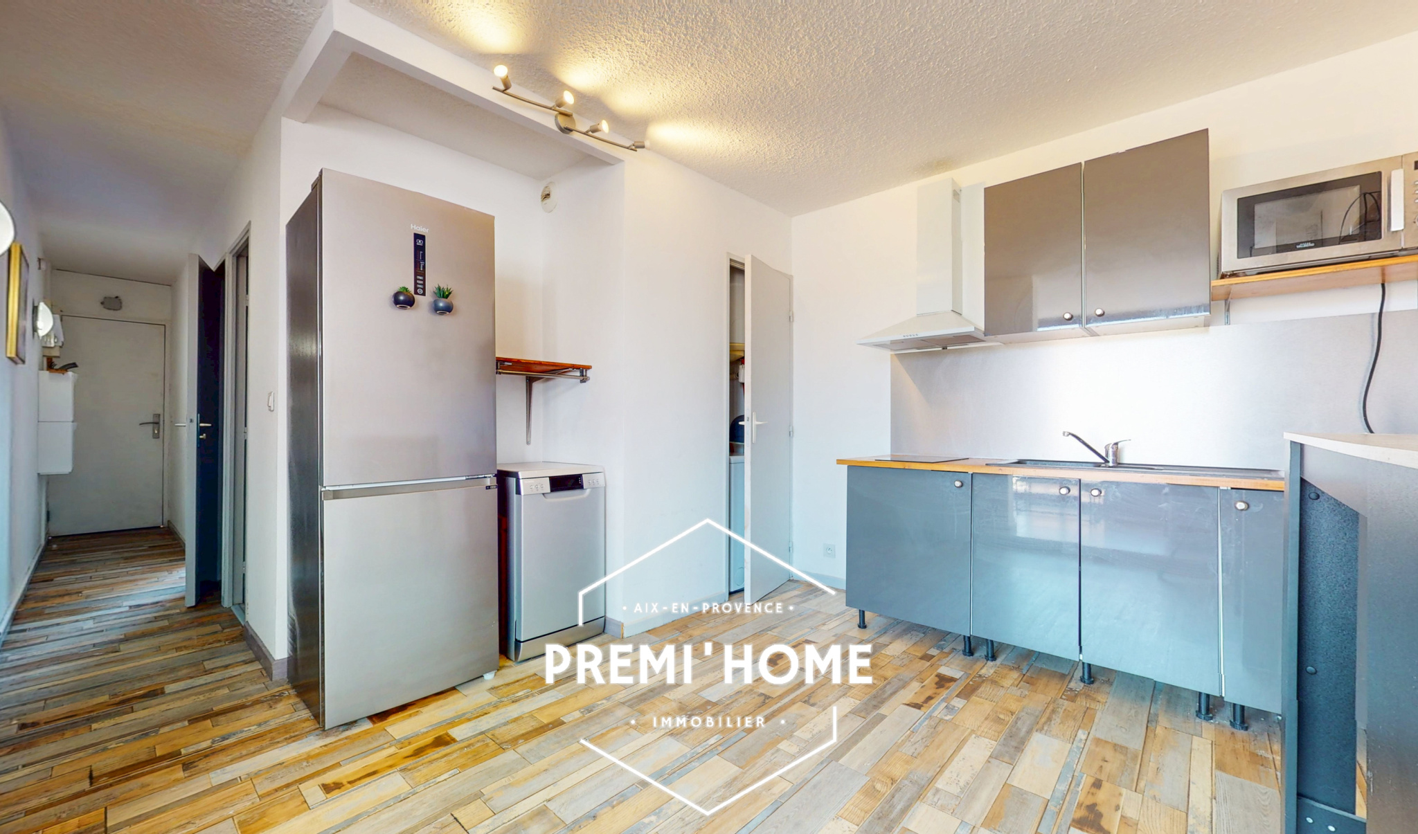 A VENDRE T2 AVEC TERRASSE DE 28M2 AIX SUD A VENDRE - Premi'home Agence immobilière Aix En Provence