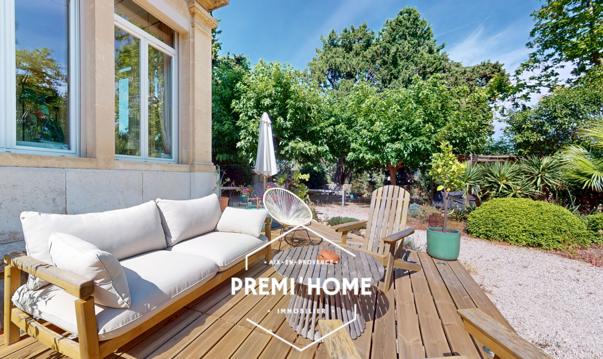 T3 RENOVE AVEC JARDIN ET PISCINE BASTIDE REMARQUABLE A LA CI - Premi'home Agence immobilière Aix En Provence