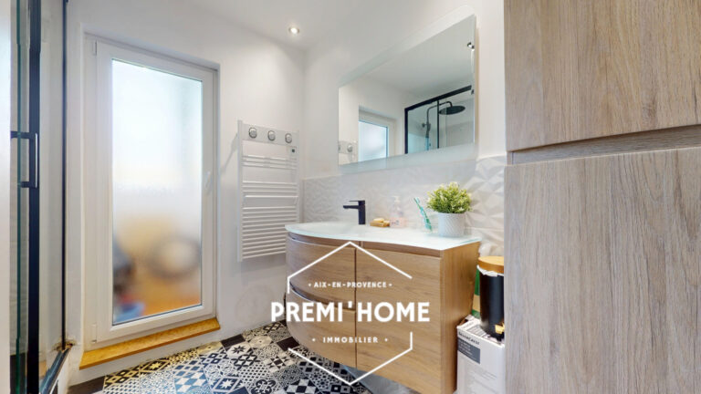 T3/4 A VENDRE DERNIER ETAGE AIX EN PROVENCE QUARTIER EST - Premi'home Agence immobilière Aix En Provence