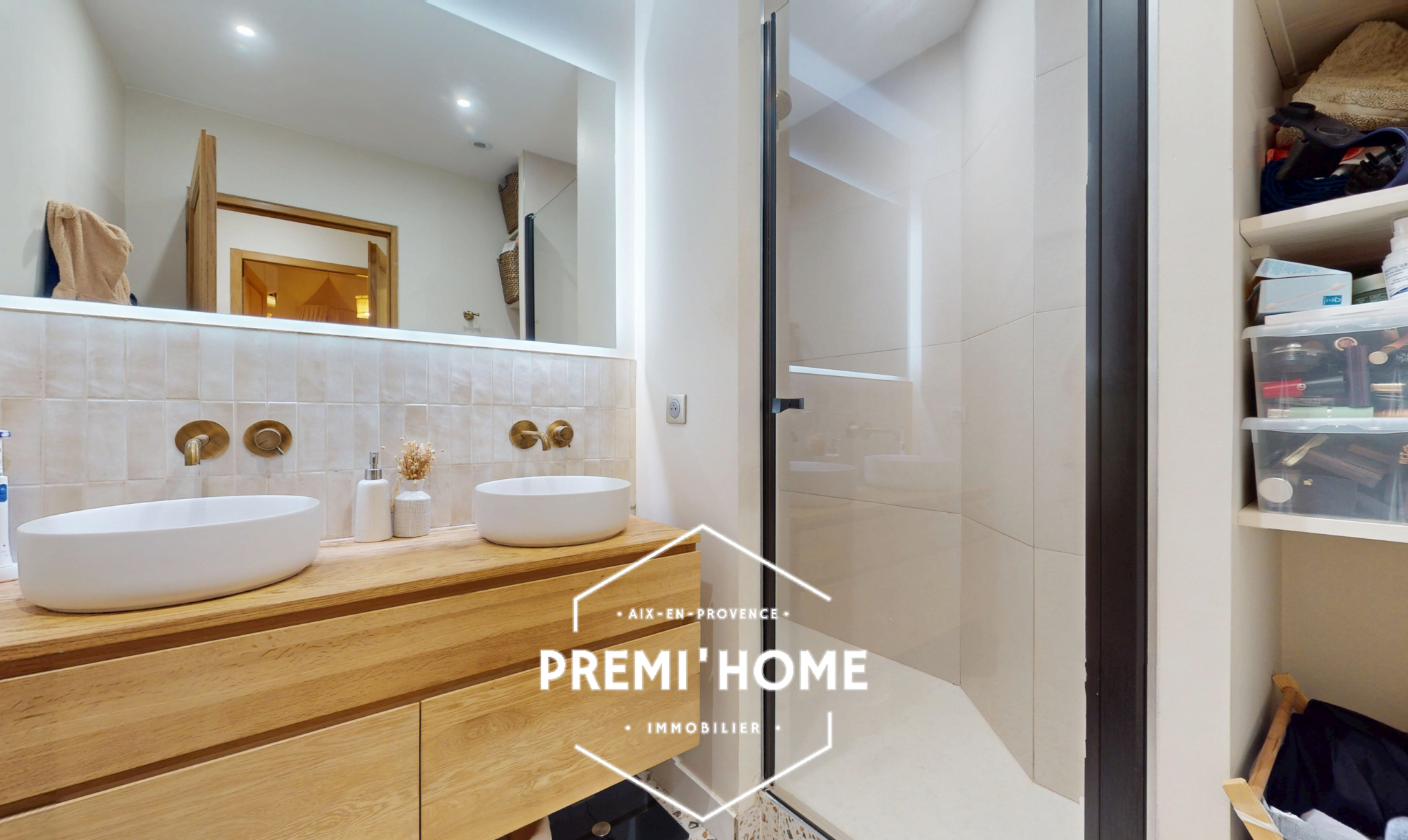 T3 RENOVE AVEC JARDIN ET PISCINE BASTIDE REMARQUABLE A LA CI - Premi'home Agence immobilière Aix En Provence