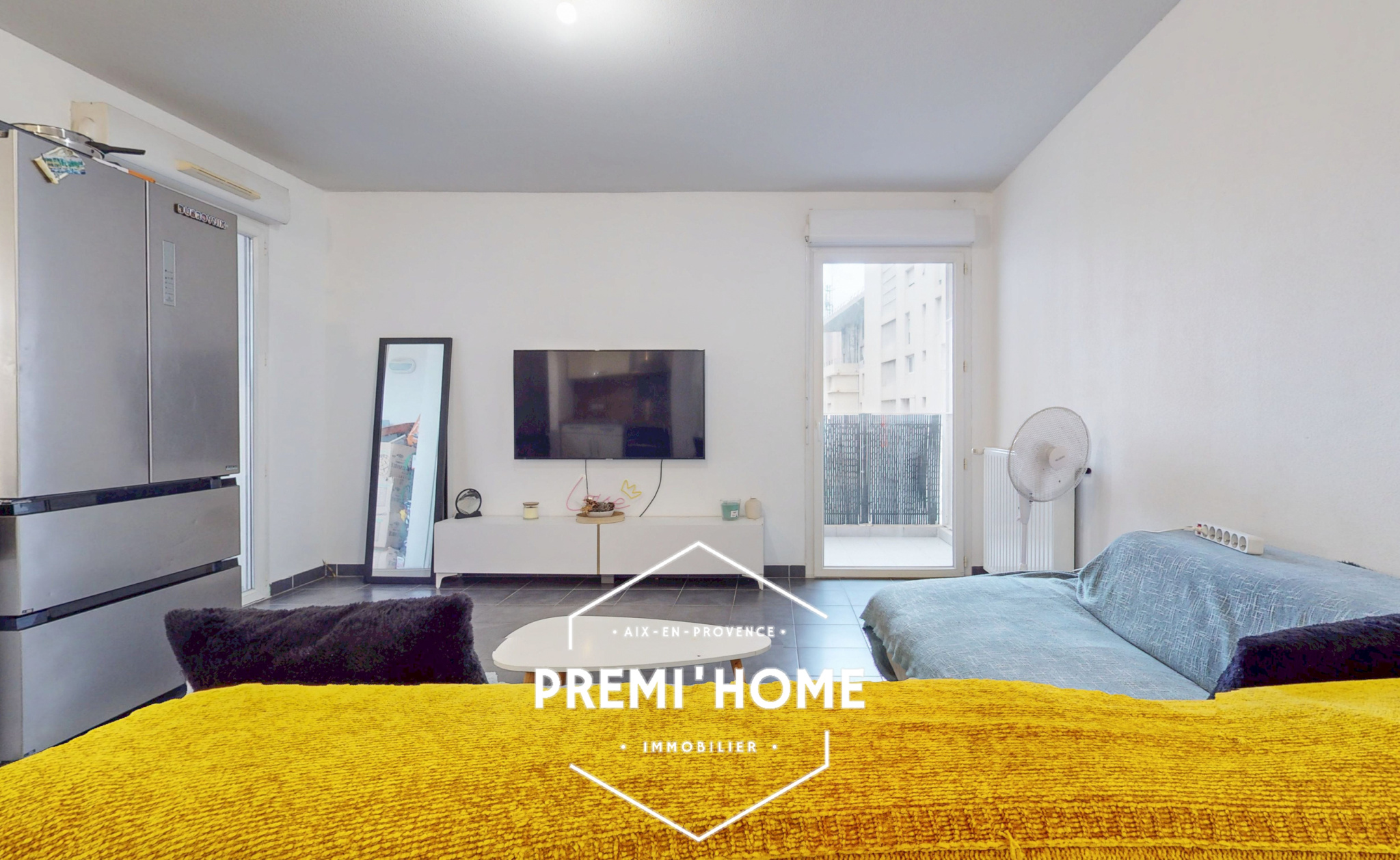 A VENDRE T2 AVEC TERRASSE 13003 MARSEILLE - Premi'home Agence immobilière Aix En Provence