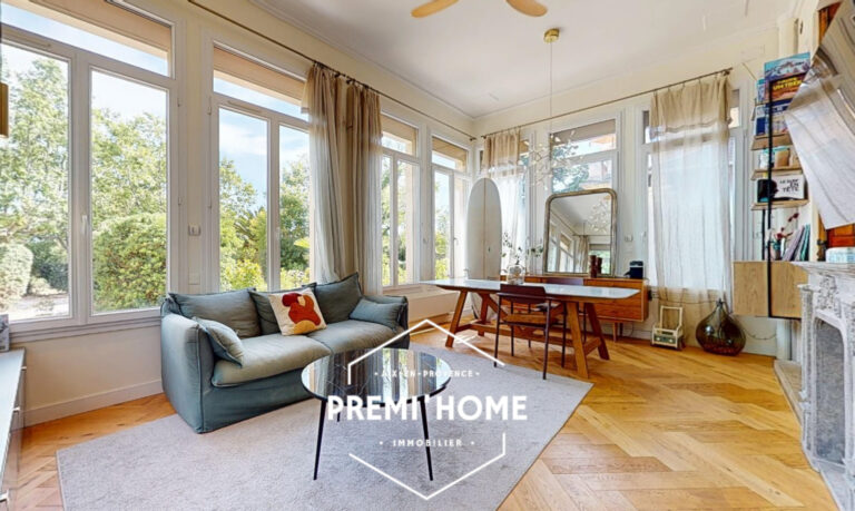 T3 RENOVE AVEC JARDIN ET PISCINE BASTIDE REMARQUABLE A LA CI - Premi'home Agence immobilière Aix En Provence