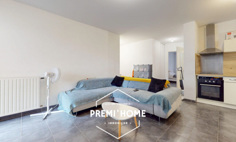 A VENDRE T2 AVEC TERRASSE 13003 MARSEILLE - Premi'home Agence immobilière Aix En Provence
