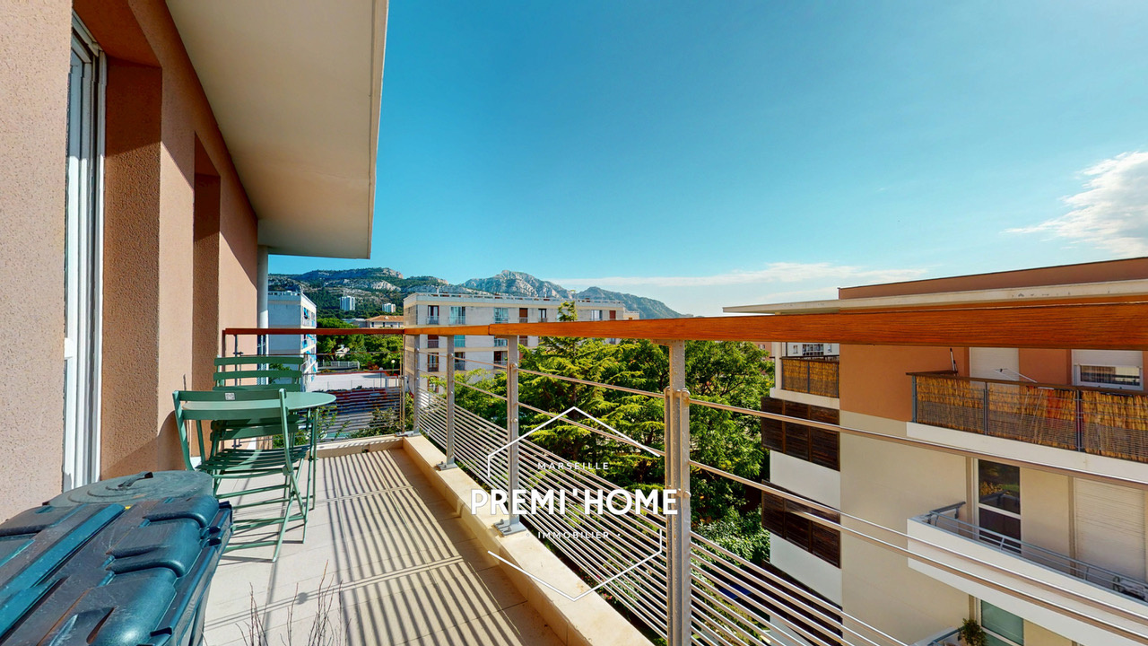 A VENDRE T3 EN DERNIER ETAGE VIEILLE CHAPELLE MARSEILLE - Premi'home Agence immobilière Aix En Provence