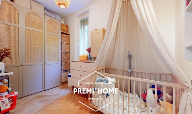 T3 RENOVE AVEC JARDIN ET PISCINE BASTIDE REMARQUABLE A LA CI - Premi'home Agence immobilière Aix En Provence