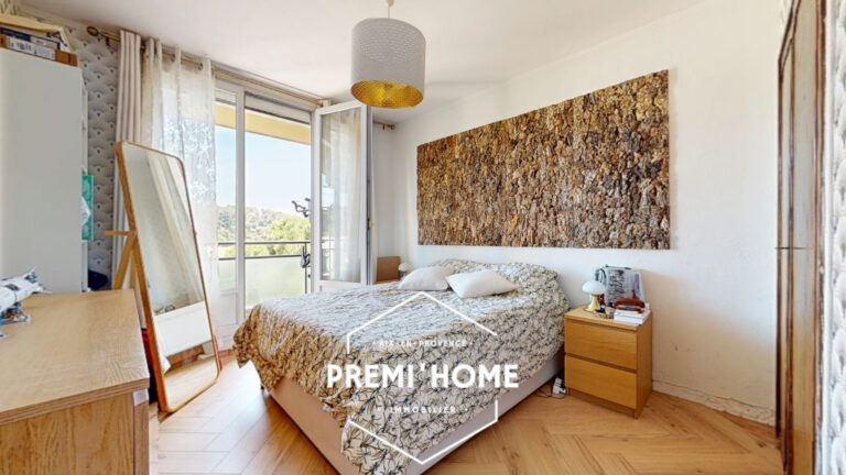 T3/4 A VENDRE DERNIER ETAGE AIX EN PROVENCE QUARTIER EST - Premi'home Agence immobilière Aix En Provence