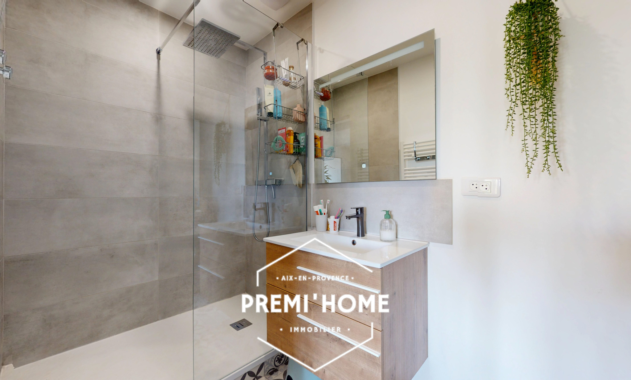 A VENDRE T3/4 RENOVE AIX QUARTIER AXIUM - Premi'home Agence immobilière Aix En Provence