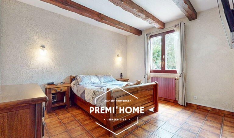 Rians, charmante villa avec beaucoup de potentiel au coeur de - Premi'home Agence immobilière Aix En Provence