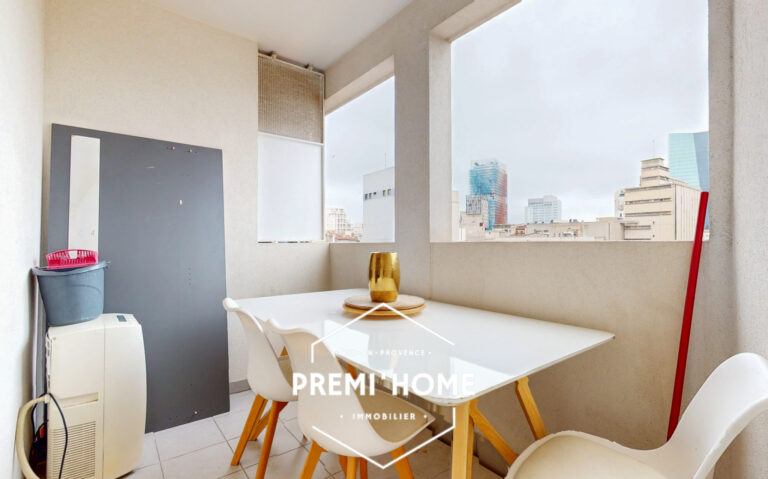 A VENDRE T2 AVEC TERRASSE 13003 MARSEILLE - Premi'home Agence immobilière Aix En Provence